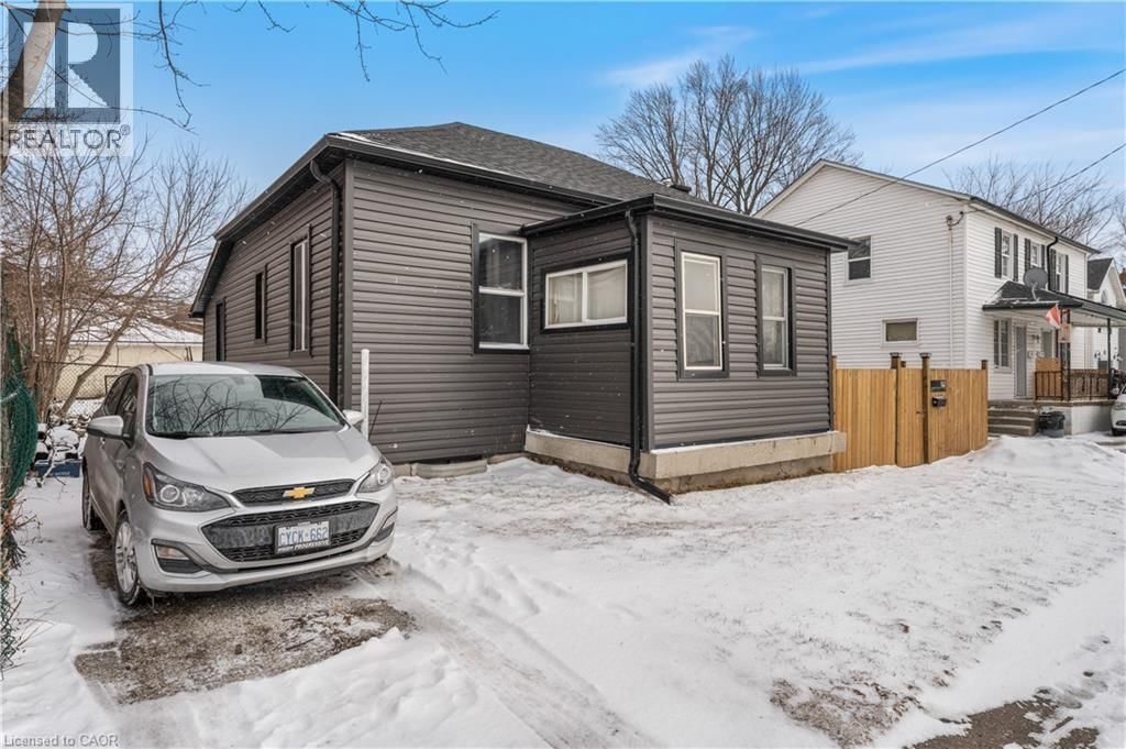 162 BROCK STREET NORTH Image 3