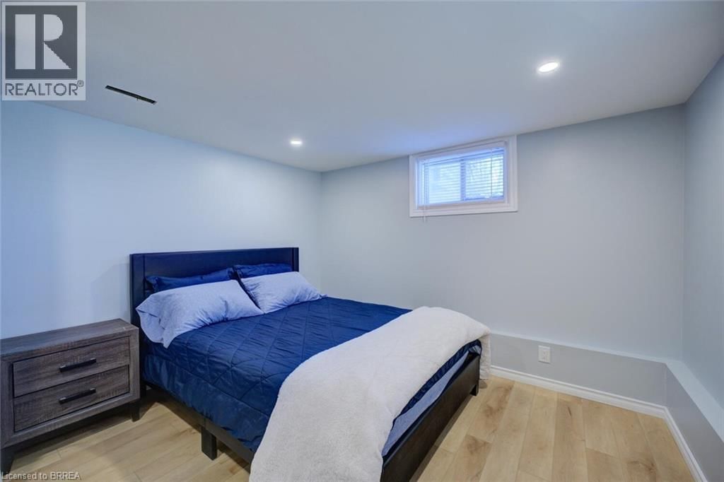 214 GRAND STREET Image 40