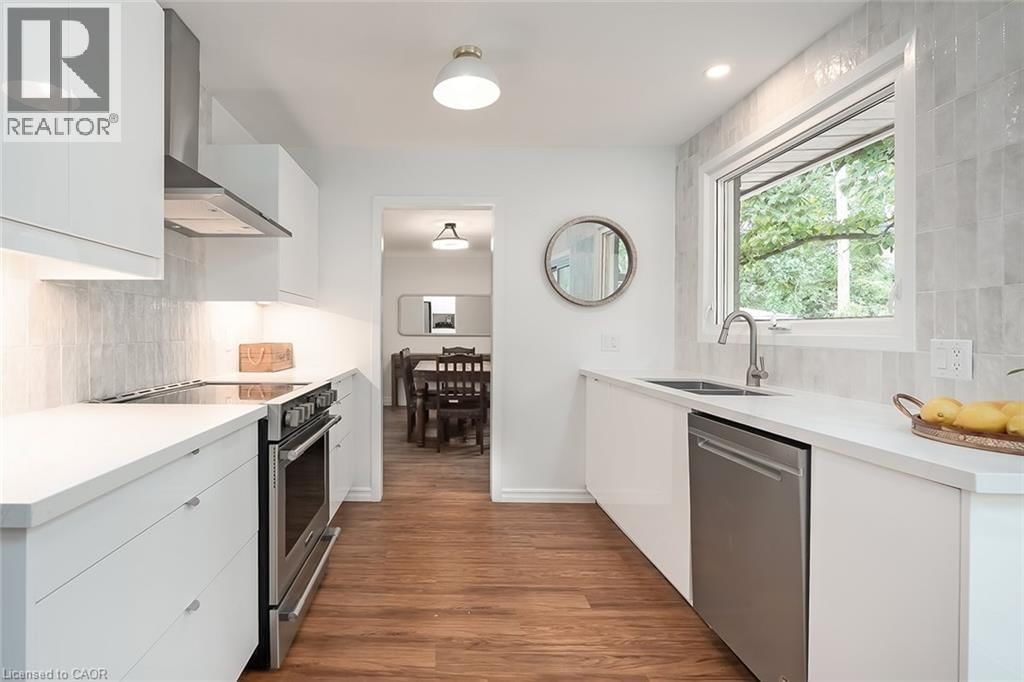 406 OAKWOOD DRIVE Image 10