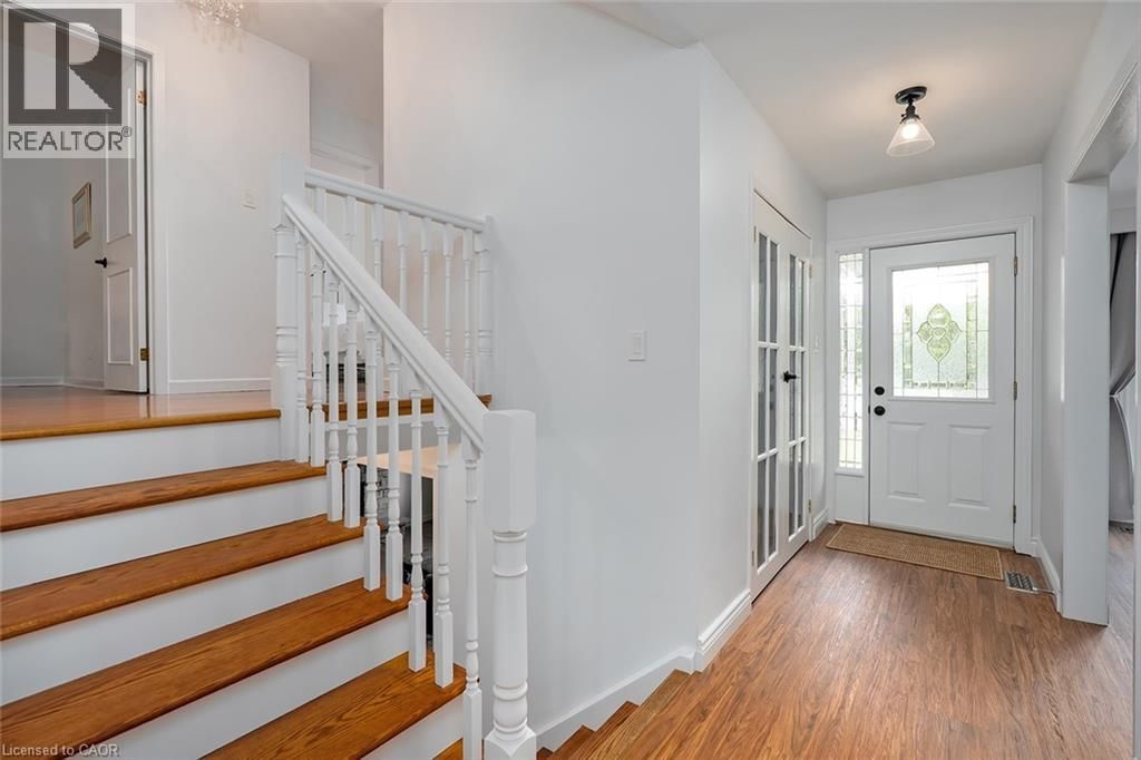 406 OAKWOOD DRIVE Image 4