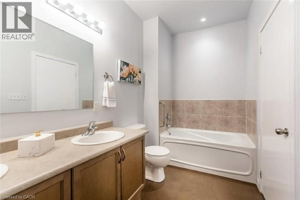 106 - 66 BAY STREET Image 15