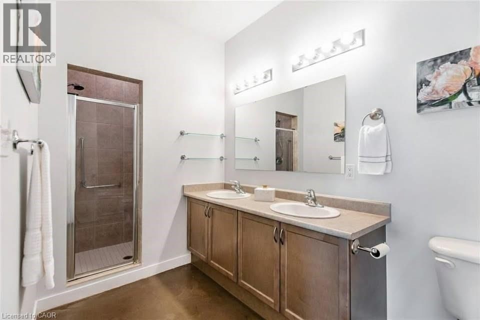 106 - 66 BAY STREET Image 16