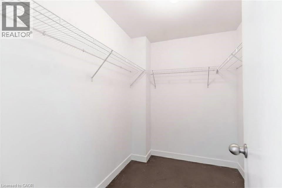 106 - 66 BAY STREET Image 17