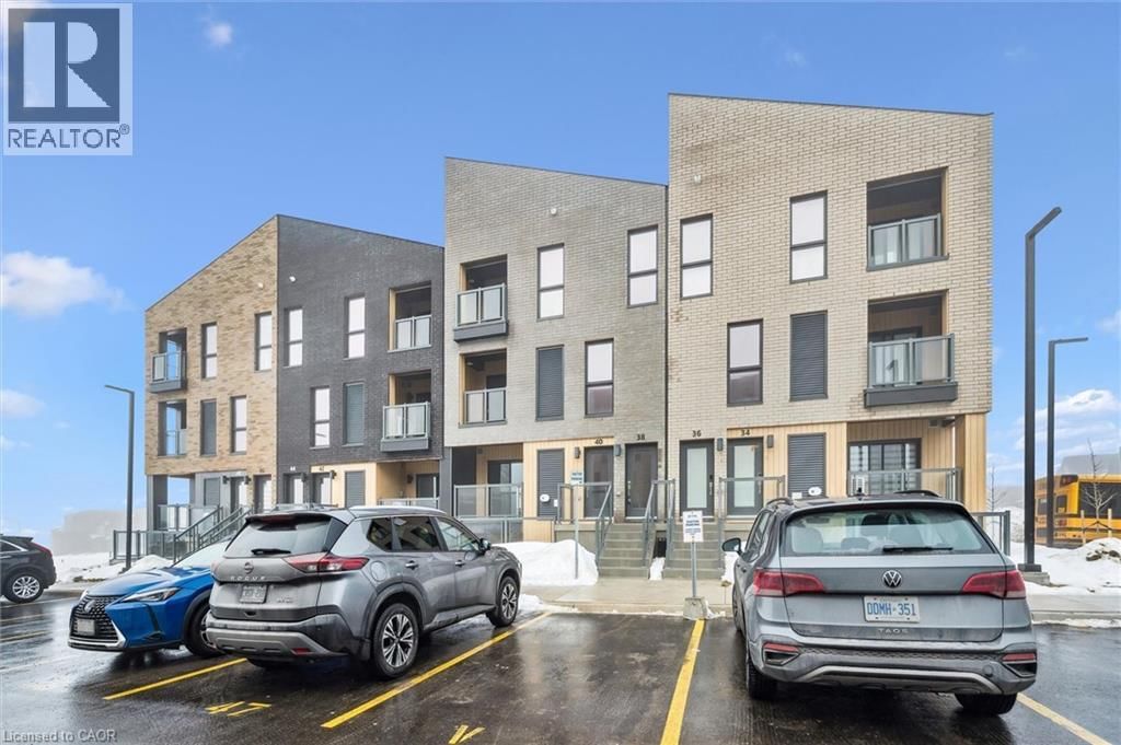 40 URBANE BOULEVARD Image 1