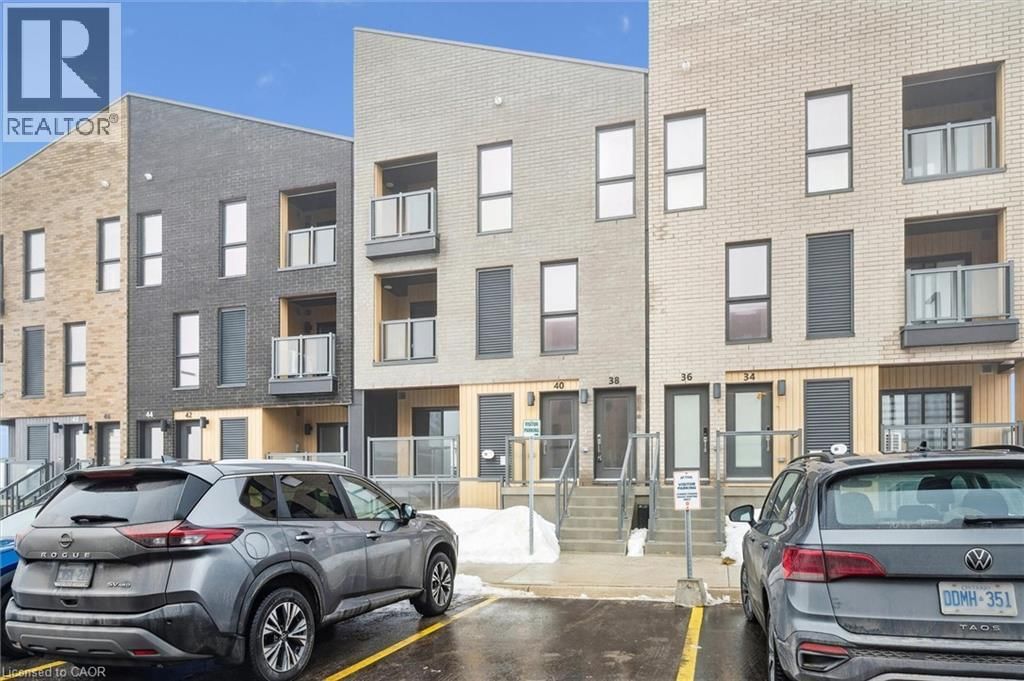 40 URBANE BOULEVARD Image 2