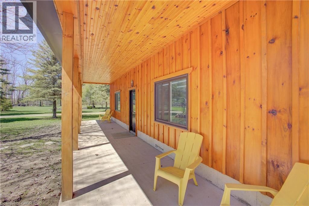 802080 GREY ROAD 40 Image 28