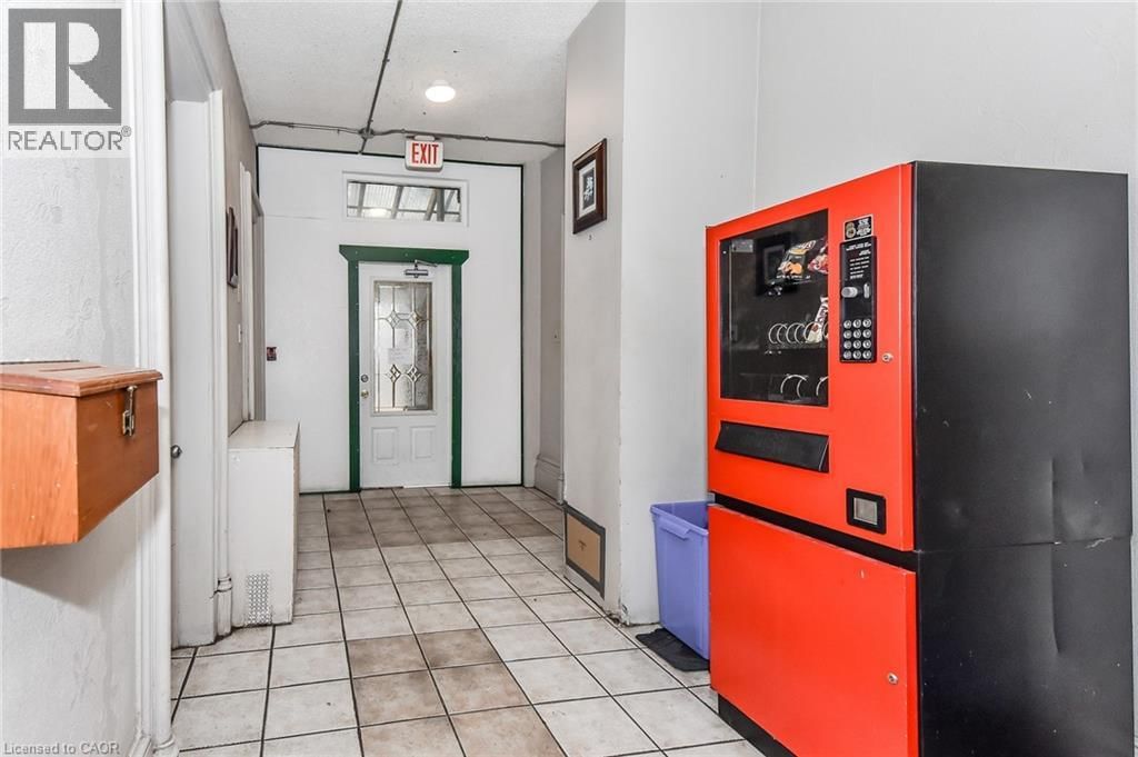 20 ELLIOTT STREET Image 13