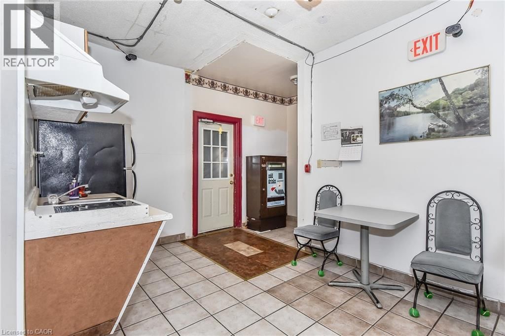 20 ELLIOTT STREET Image 15