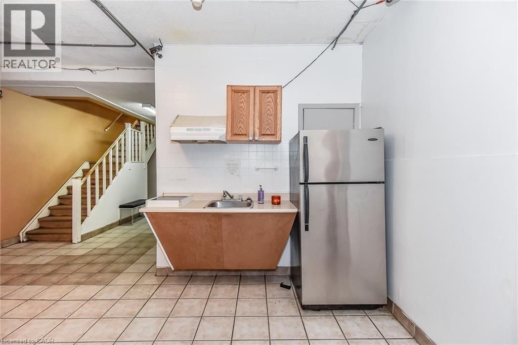 20 ELLIOTT STREET Image 16