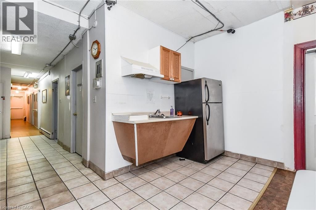 20 ELLIOTT STREET Image 17