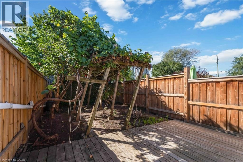 187 BARTON STREET WEST Image 16