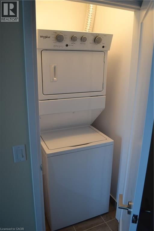 516 - 16 CONCORD PLACE Image 8