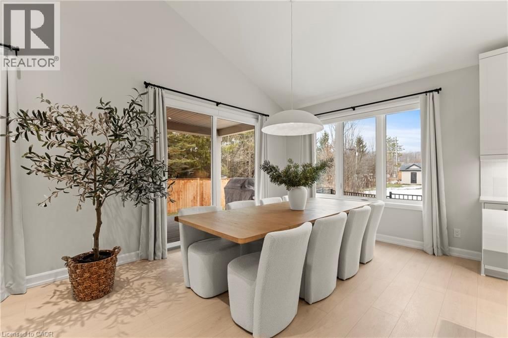 27 MAPLE LEAF AVENUE SOUTH Image 15