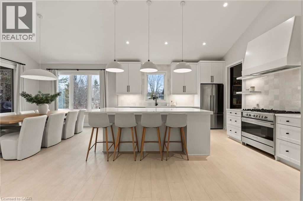 27 MAPLE LEAF AVENUE SOUTH Image 2