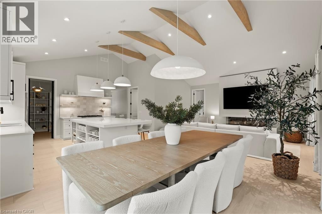 27 MAPLE LEAF AVENUE SOUTH Image 3