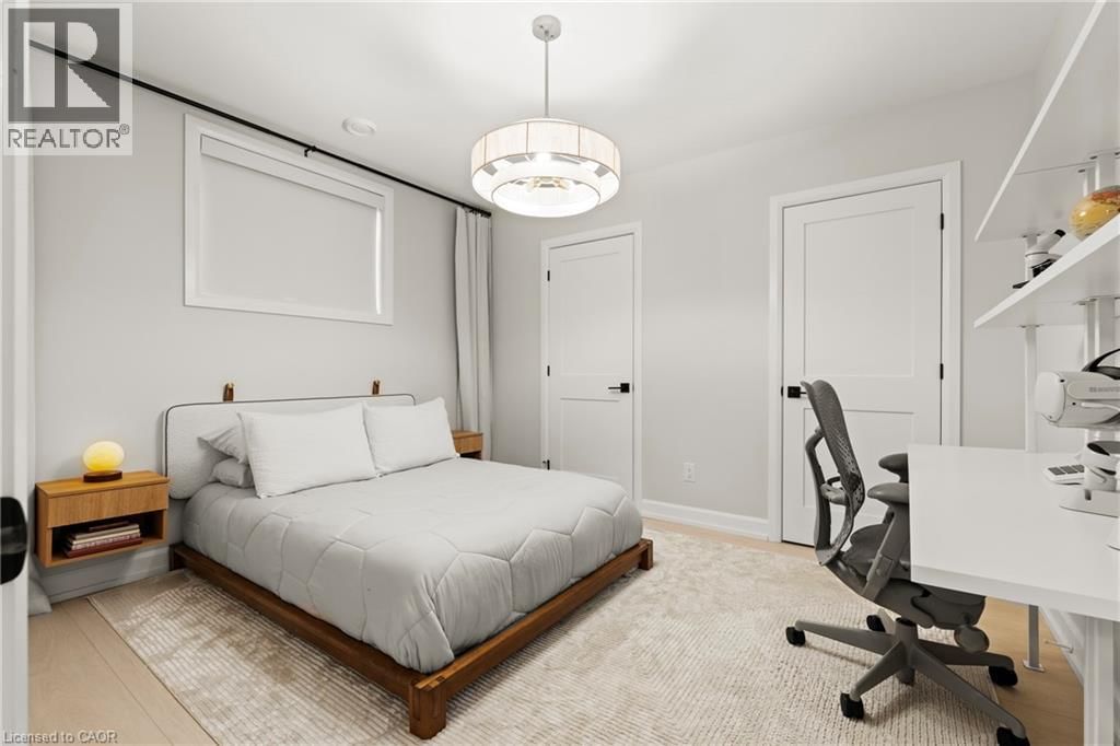 27 MAPLE LEAF AVENUE SOUTH Image 35