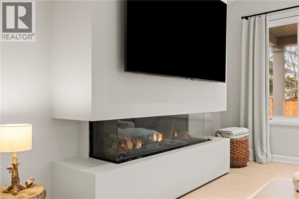 27 MAPLE LEAF AVENUE SOUTH Image 5