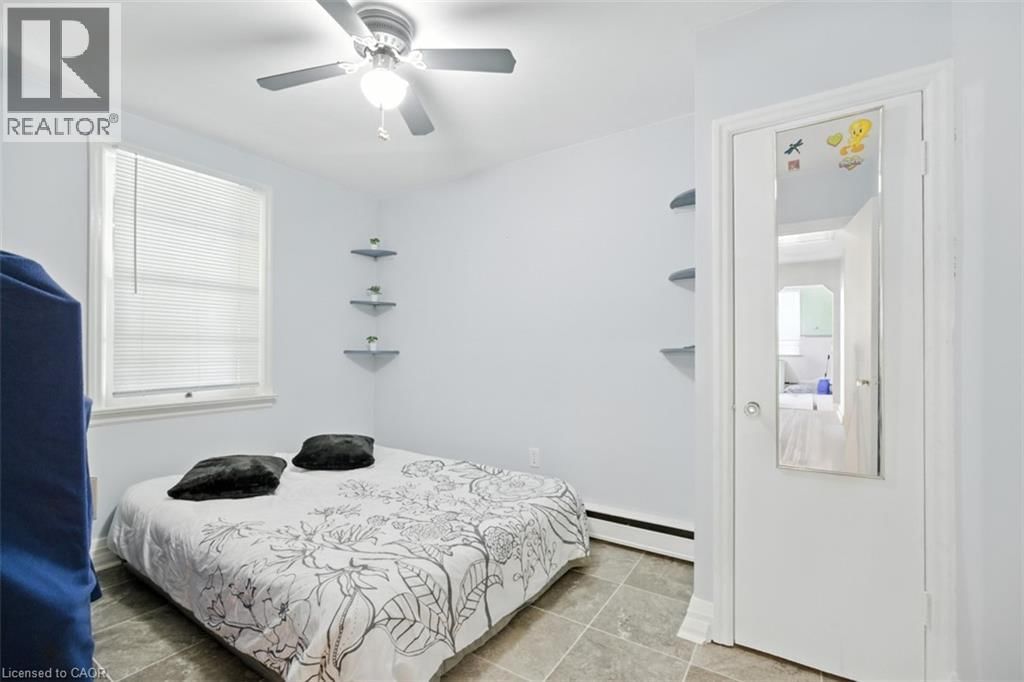 2718 UPPER JAMES STREET Image 10