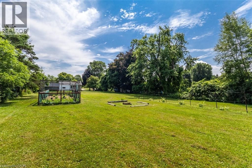 2718 UPPER JAMES STREET Image 24