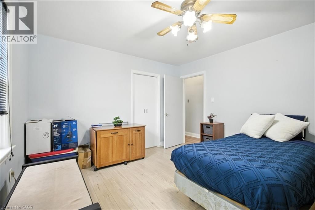 2718 UPPER JAMES STREET Image 9