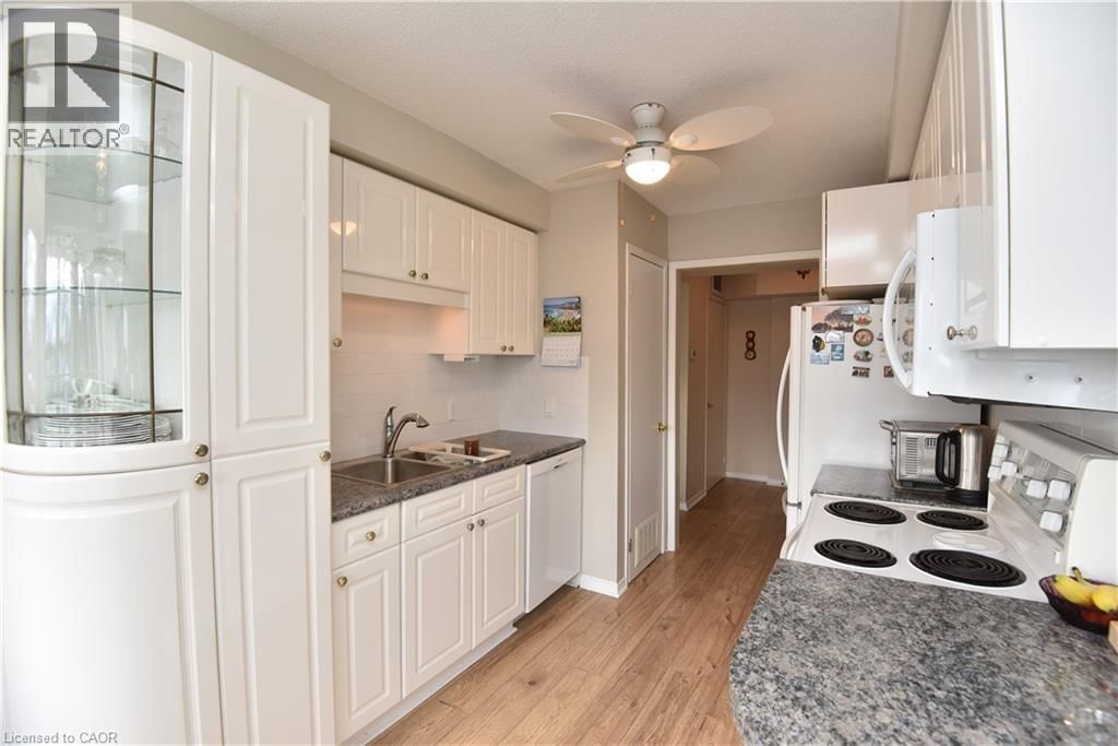 306 - 500 SILVERBIRCH BOULEVARD Image 15