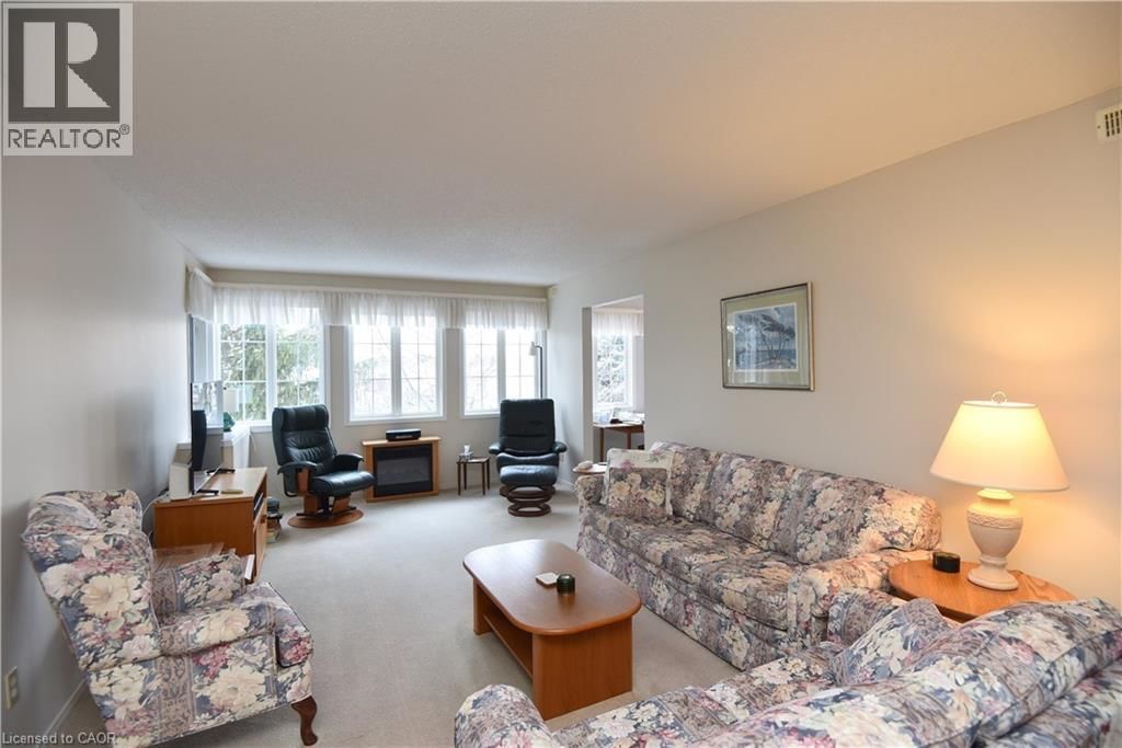 306 - 500 SILVERBIRCH BOULEVARD Image 9