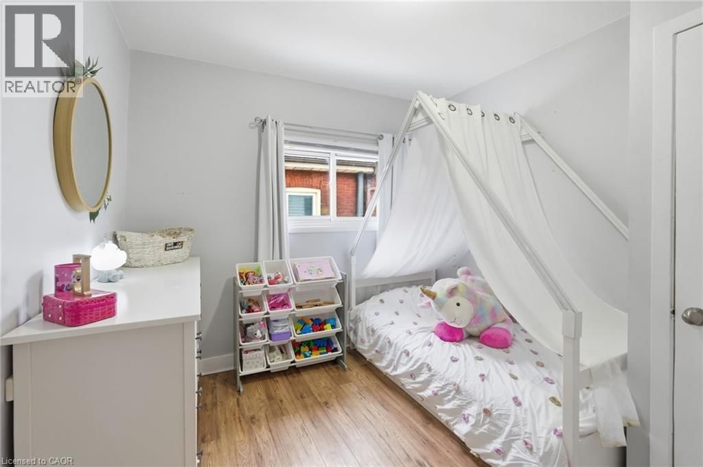 20 EAST 18TH STREET Image 17