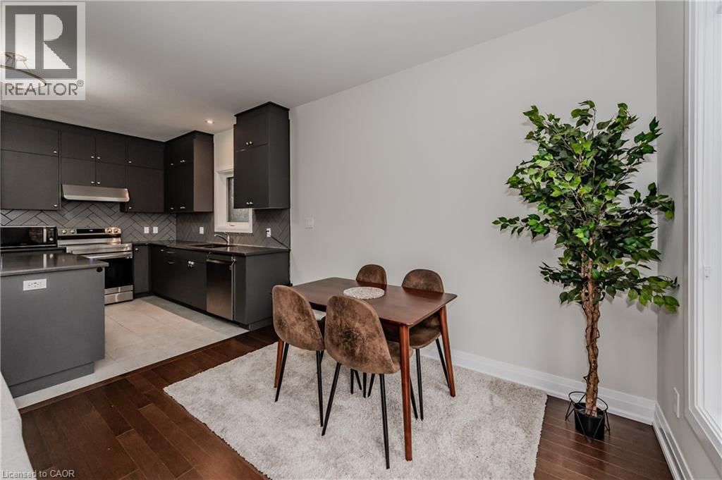 119 MONARCH WOODS DRIVE Image 12