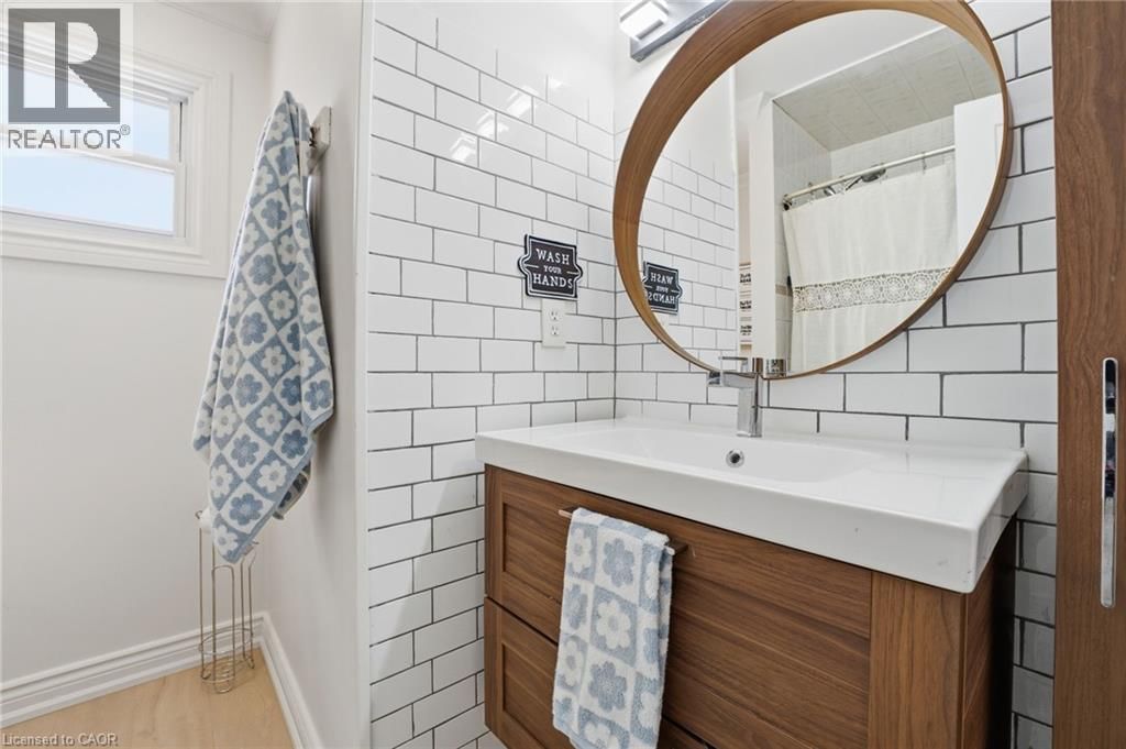 104 CINDY AVENUE Image 17