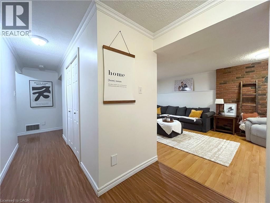 104 CINDY AVENUE Image 18