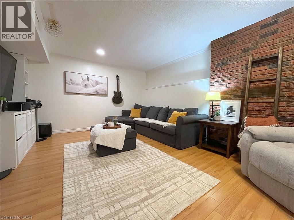 104 CINDY AVENUE Image 20