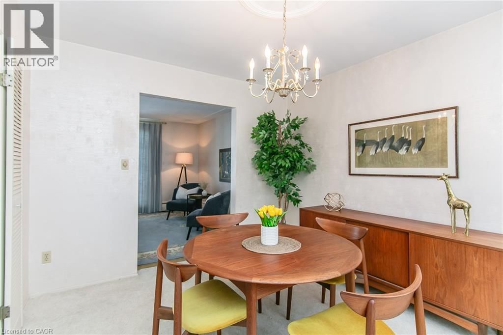 198 ASHCROFT PLACE Image 16