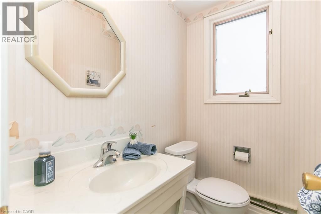 198 ASHCROFT PLACE Image 24