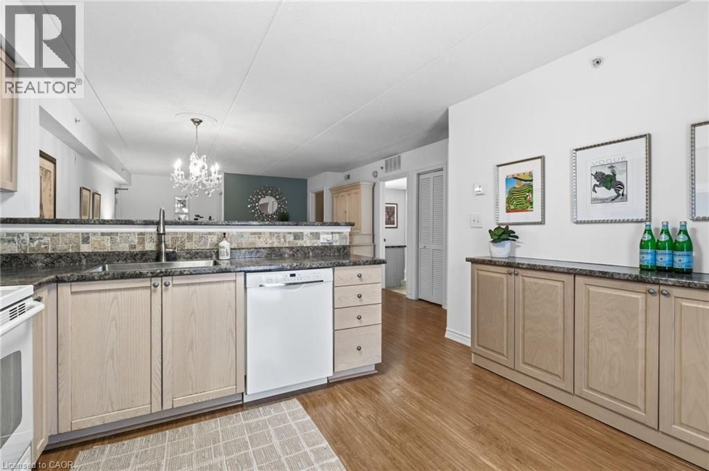 105 - 2085 APPLEBY LINE Image 12