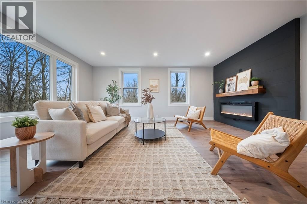 52 MAIN STREET ROCKFORD Image 8