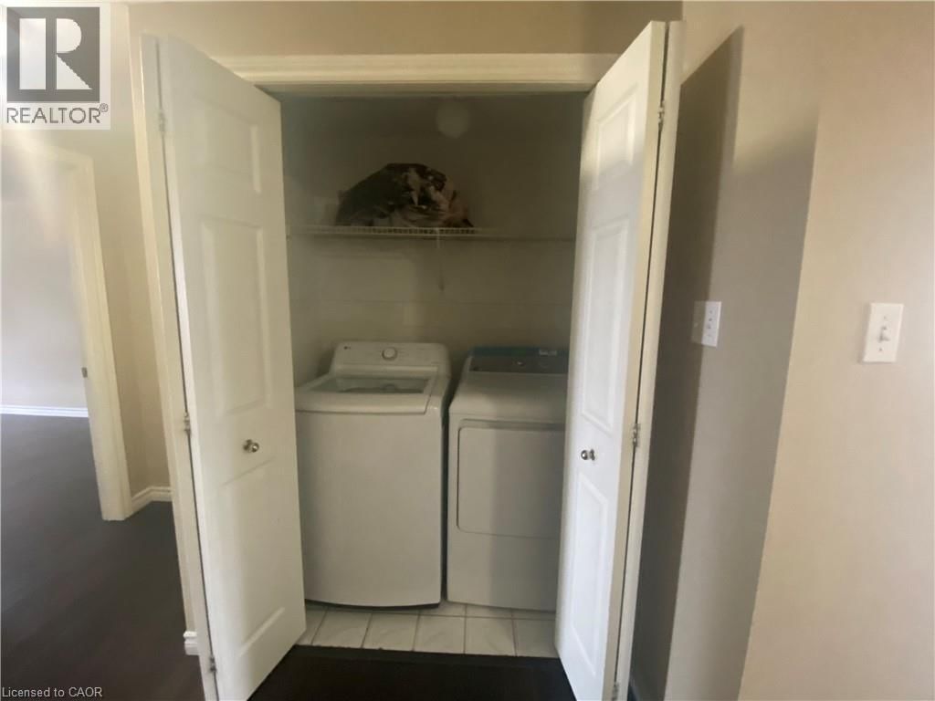 182 KINGSWOOD DRIVE Image 10