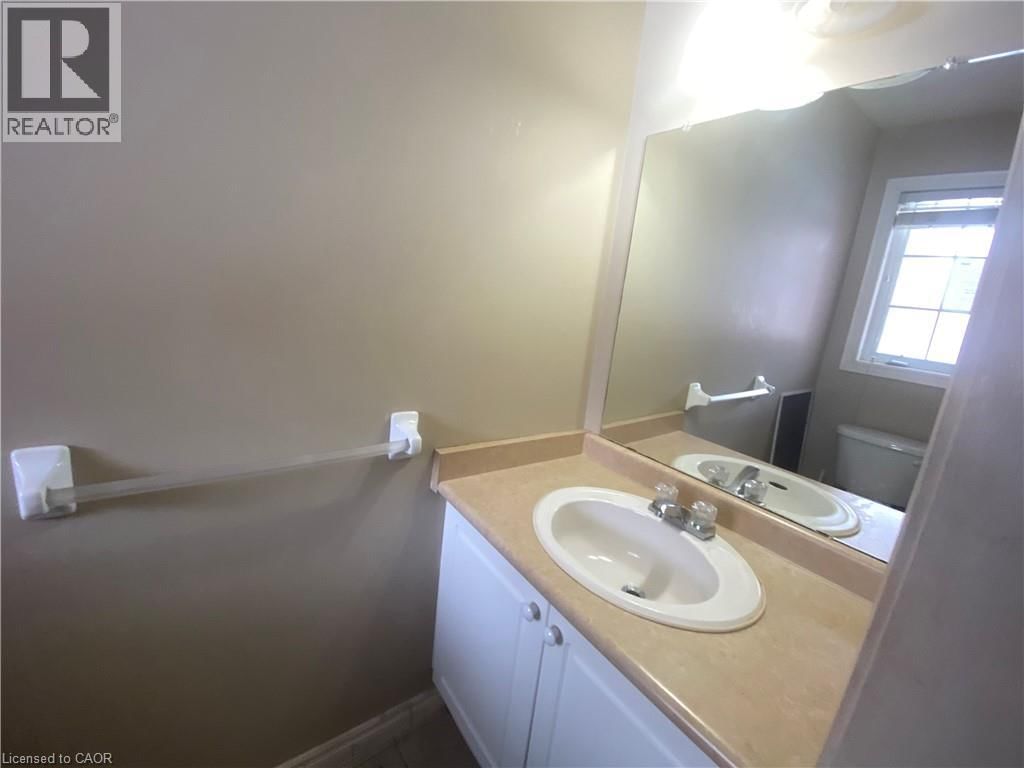 182 KINGSWOOD DRIVE Image 5