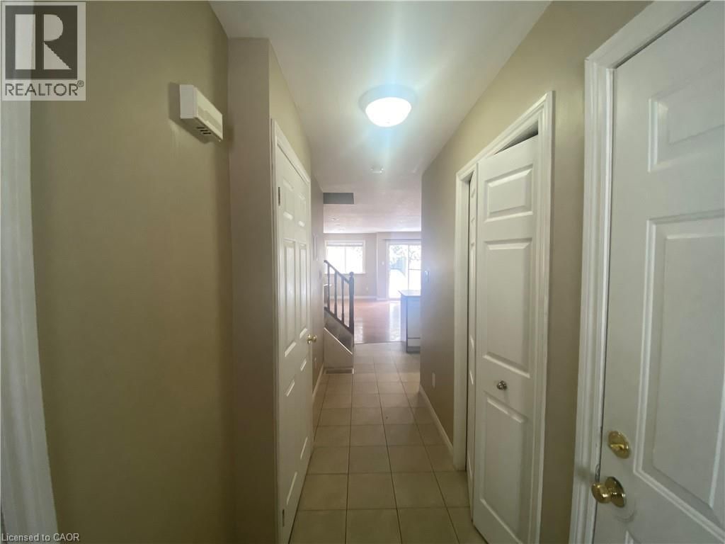 182 KINGSWOOD DRIVE Image 6