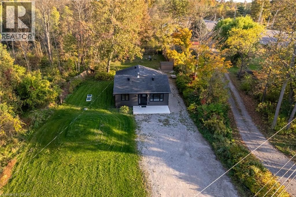 8 MOUNTSBERG ROAD Image 2