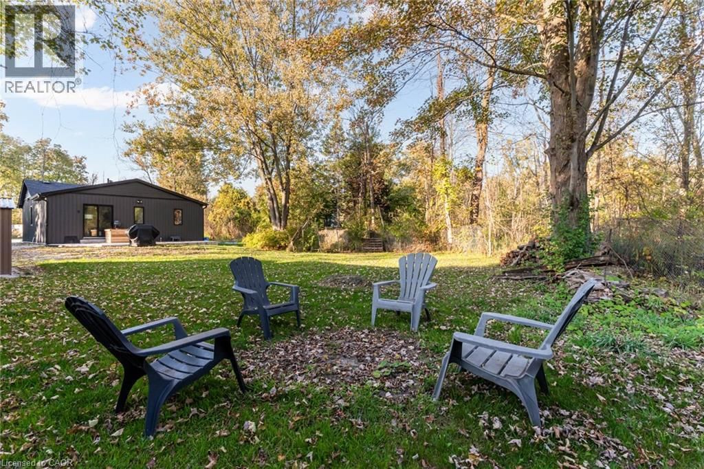 8 MOUNTSBERG ROAD Image 21