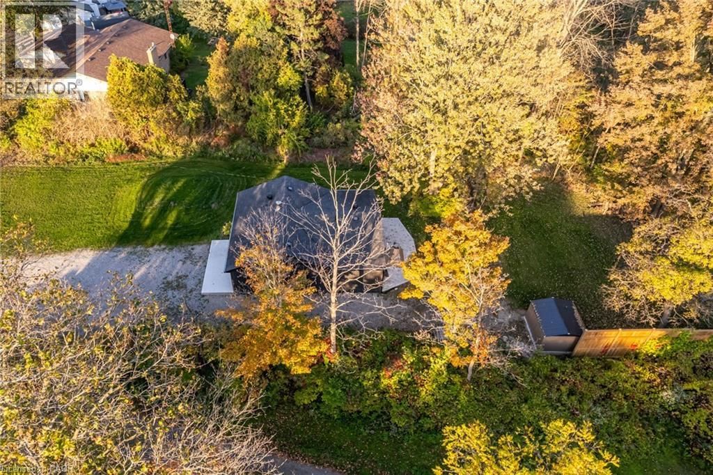 8 MOUNTSBERG ROAD Image 23