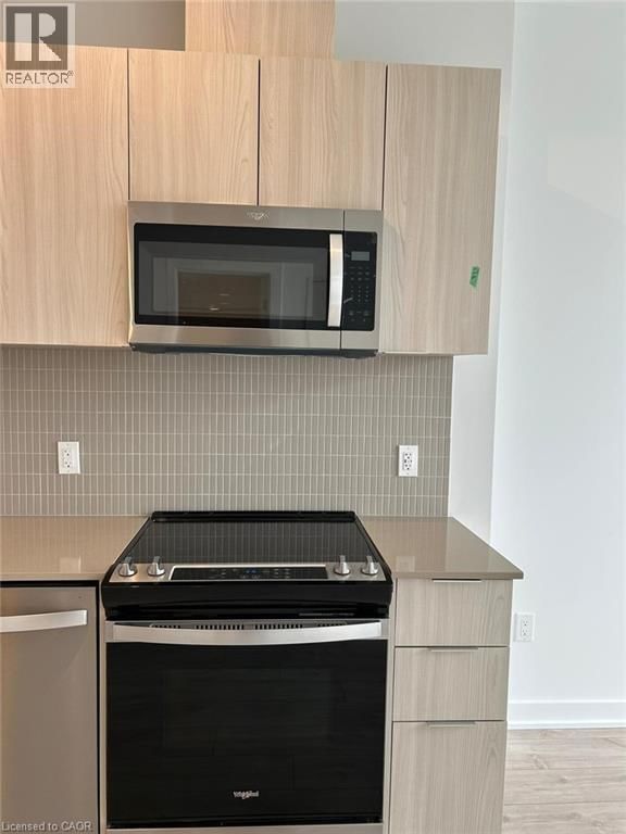 813 - 770 WHITLOCK AVENUE Image 2