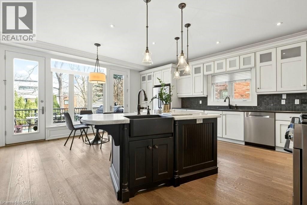 195 POMONA AVENUE Image 11