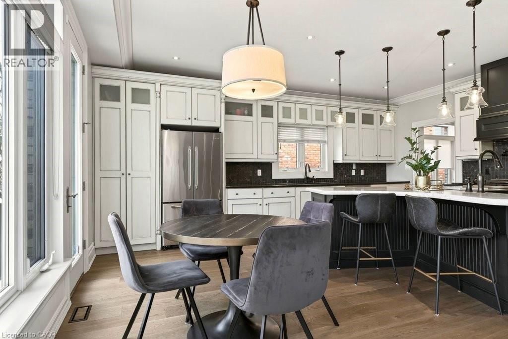 195 POMONA AVENUE Image 14