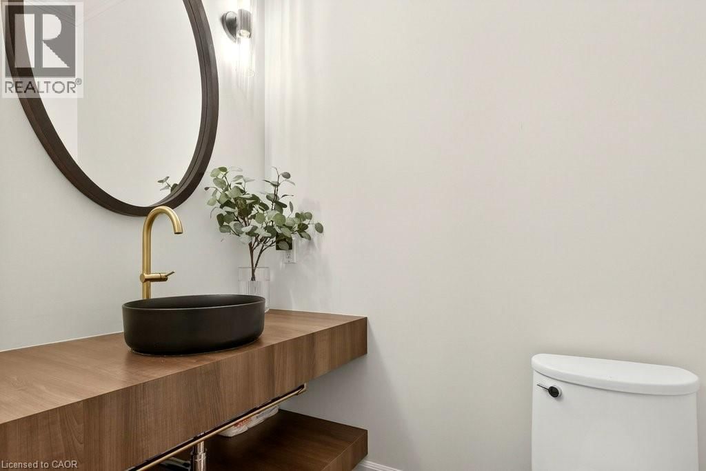 195 POMONA AVENUE Image 16