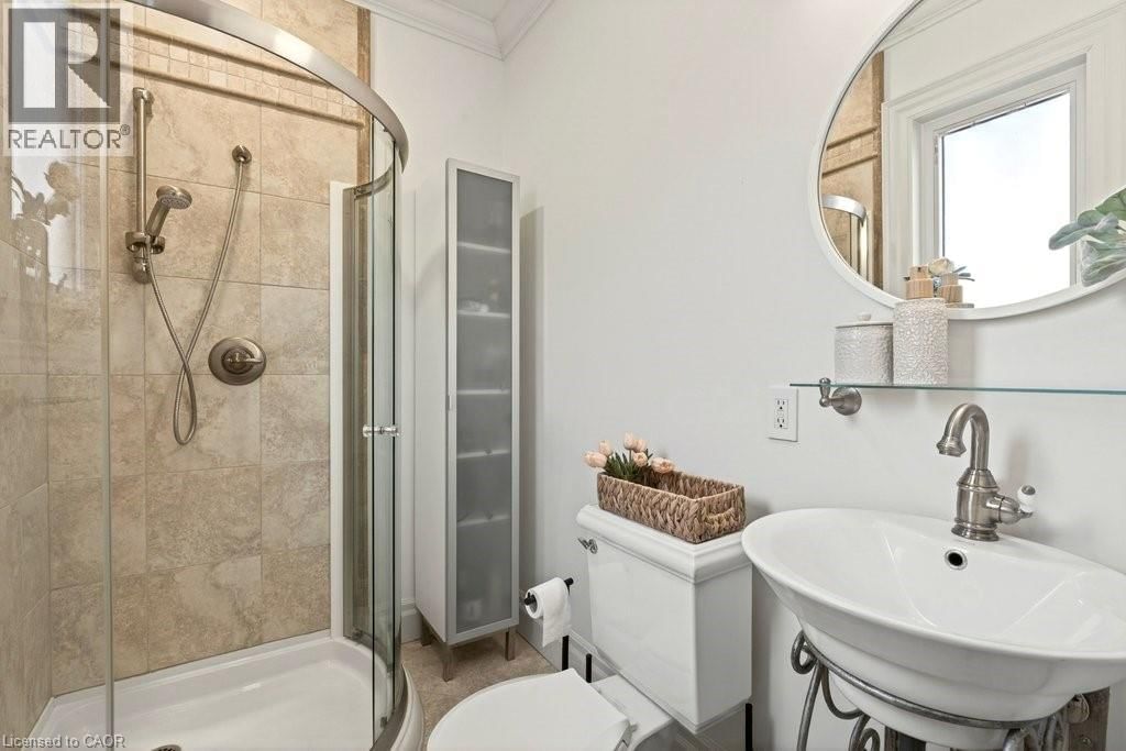 195 POMONA AVENUE Image 33