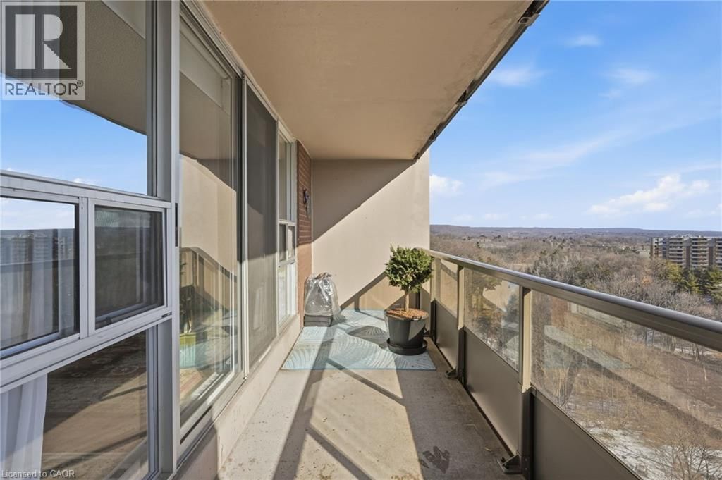 1408 - 1966 MAIN STREET WEST Image 25