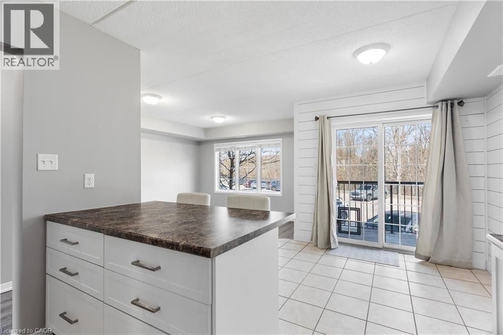 20 - 950 HIGHLAND ROAD WEST Image 17