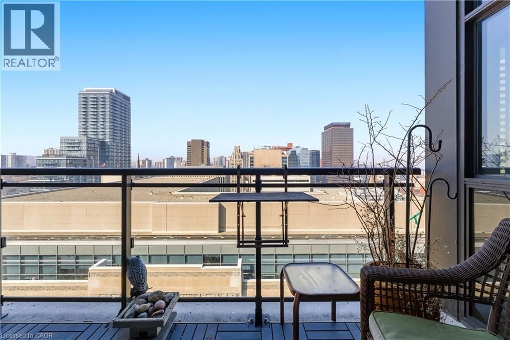 PH4 - 112 KING STREET EAST Image 42