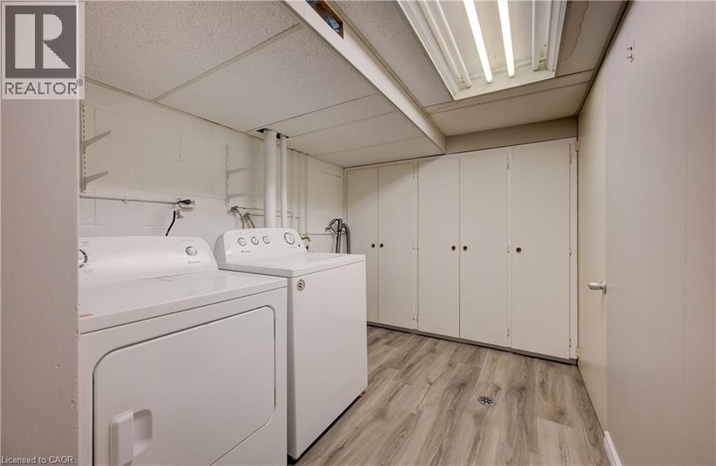 22 - 121 UNIVERSITY AVENUE EAST Image 20